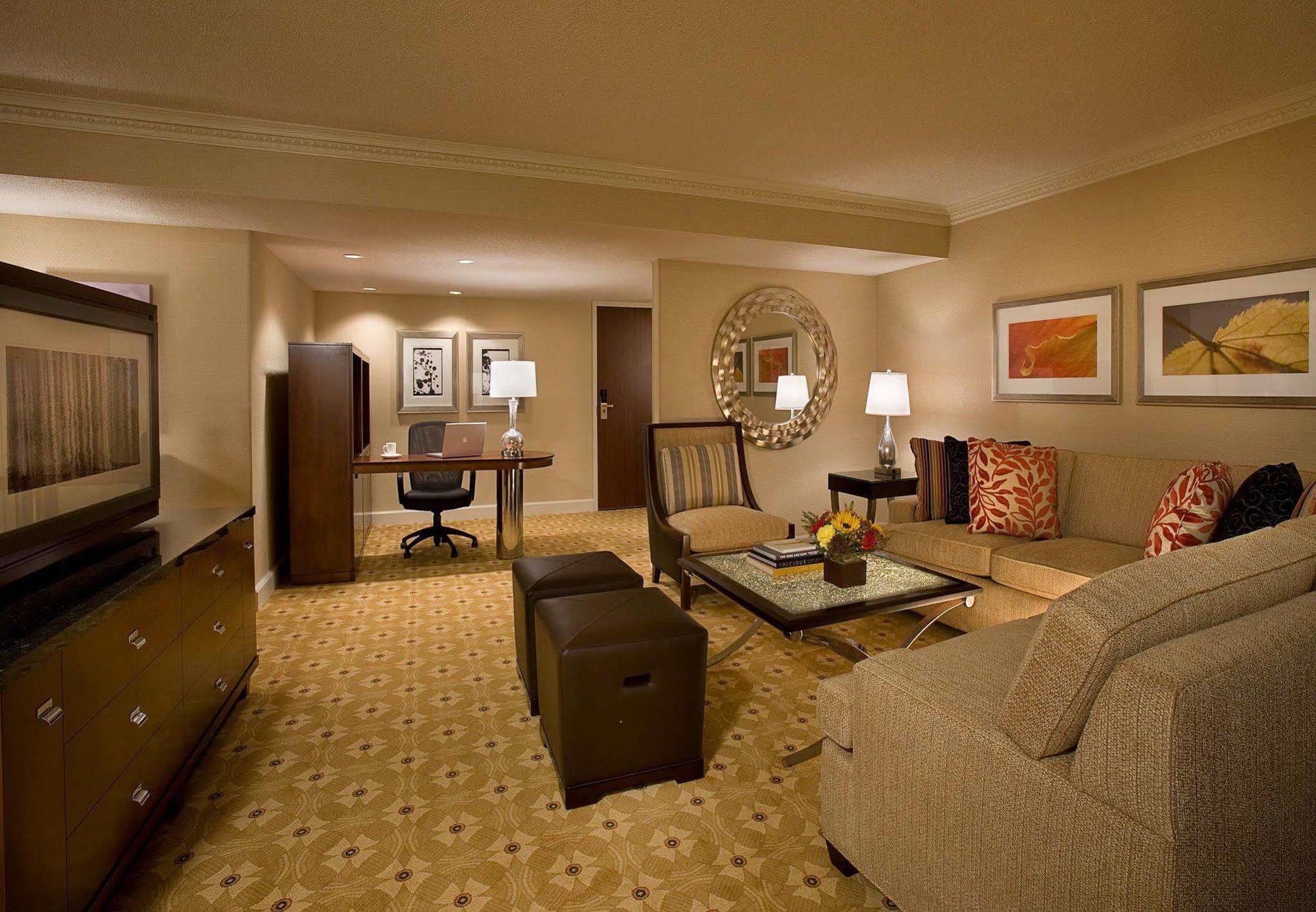 Aguascalientes Marriott Hotel Buitenkant foto